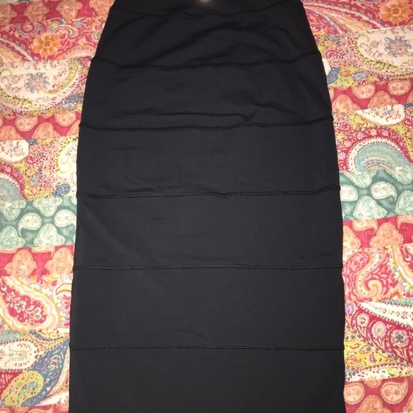 lululemon every day skirt - Picture 2 of 2